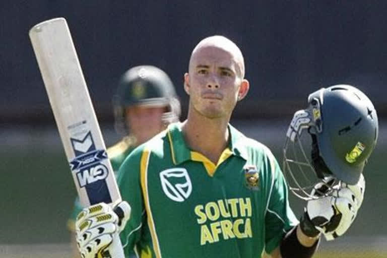 COVID-19: Herschelle Gibbs put his bat used in historic match against Australia on auction