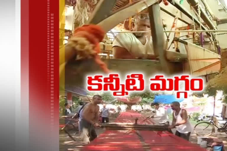 weavers difficulties in godavari disricts due to lockdown