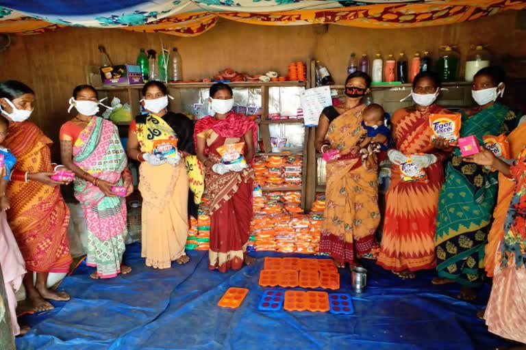 maa lakshmi self help group women making soap and detergent in kondagaon