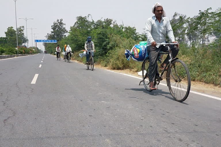 migrant relieving  परप्रांतियांची घरवापसी  कोल्हापूर लेटेस्ट न्युज  kolhapur latest news