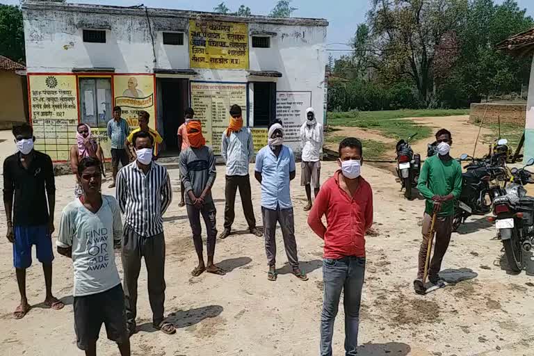 shahdol-villagers-staying-away-from-barbers