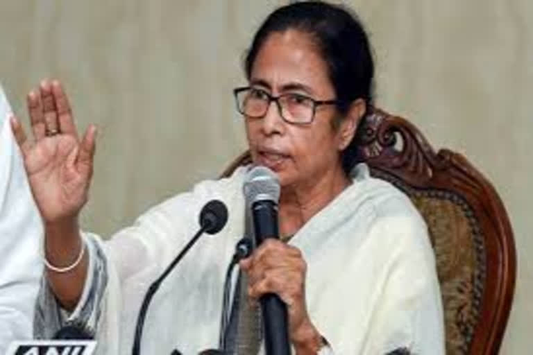 mamata banerjee on governor jagdeep dhankhar over covid 19