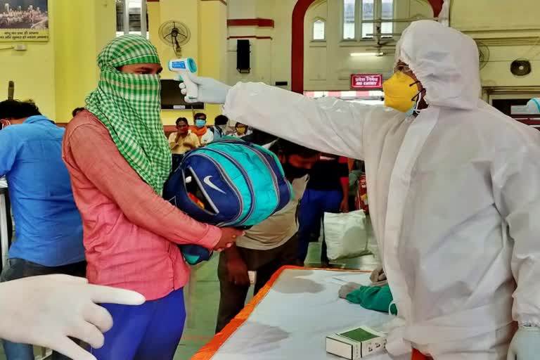 847 migrant workers arriving in Lucknow by special train of migrant workers