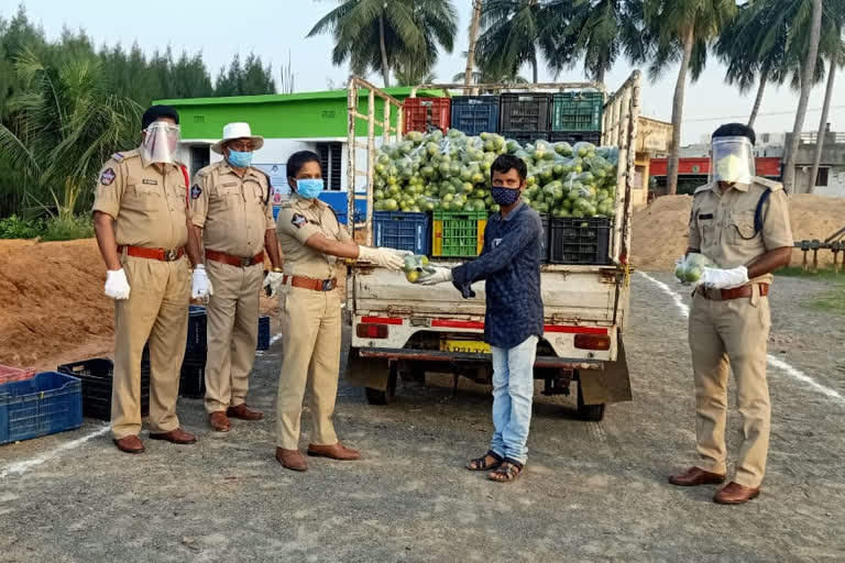 fruits Distribution to red zone