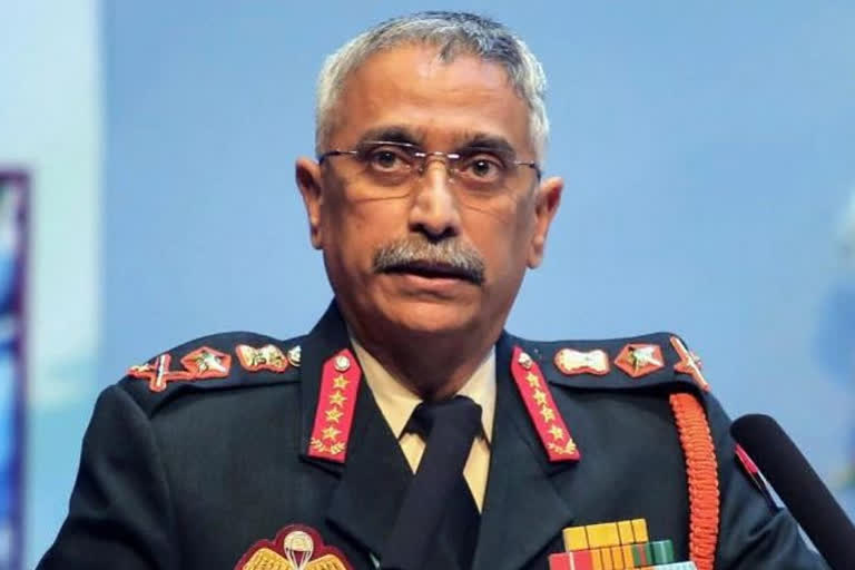 Army chief pays tributes news  Handwara encounter news  Army chief General M M Naravane news  Additional Directorate General of Public Information  ന്യൂഡൽഹി  കരസേനാ മേധാവി  ഹന്ദ്വാരയിൽ തീവ്രവാദി അക്രമം  ജനറൽ എം എം നരവാനെ  കരസേനാ മേധാവി ജനറൽ എം എം നരവാനെ.