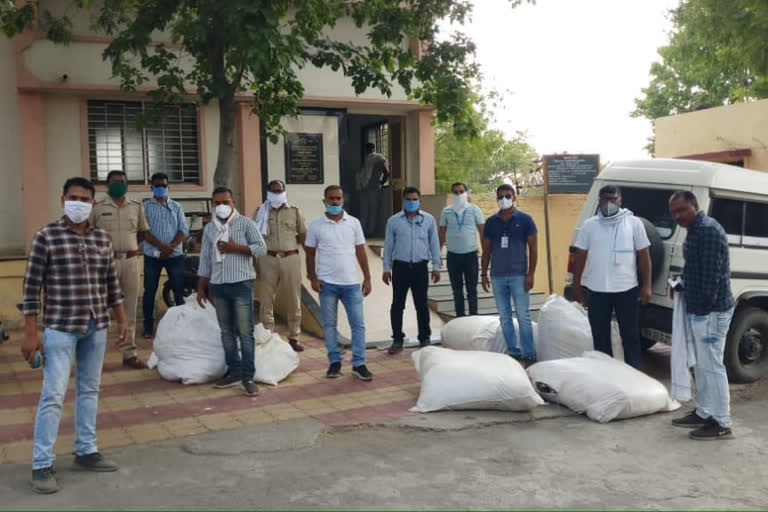 seized  3 lakh 80 thousand worth of tobacco in yawatmal