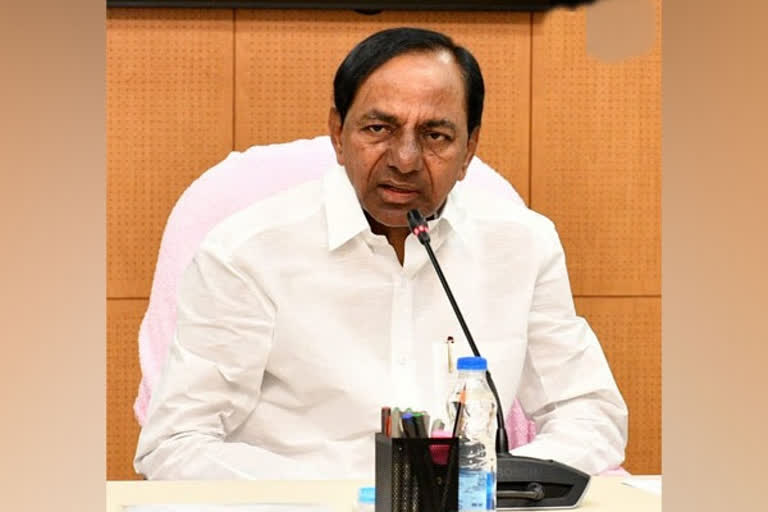 Telangana CM reviews measures taken to contain spread of COVID-19