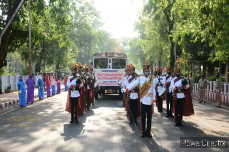 Corona fighters honored