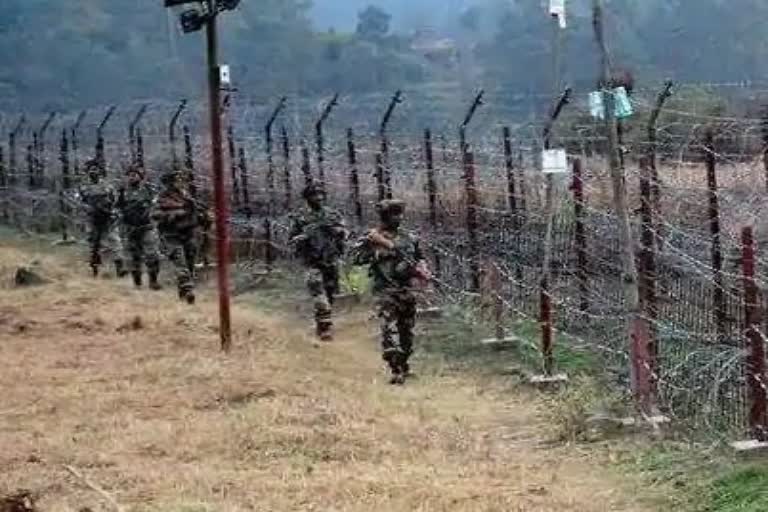 Pakistan again violates ceasefire on LoC in Baramulla