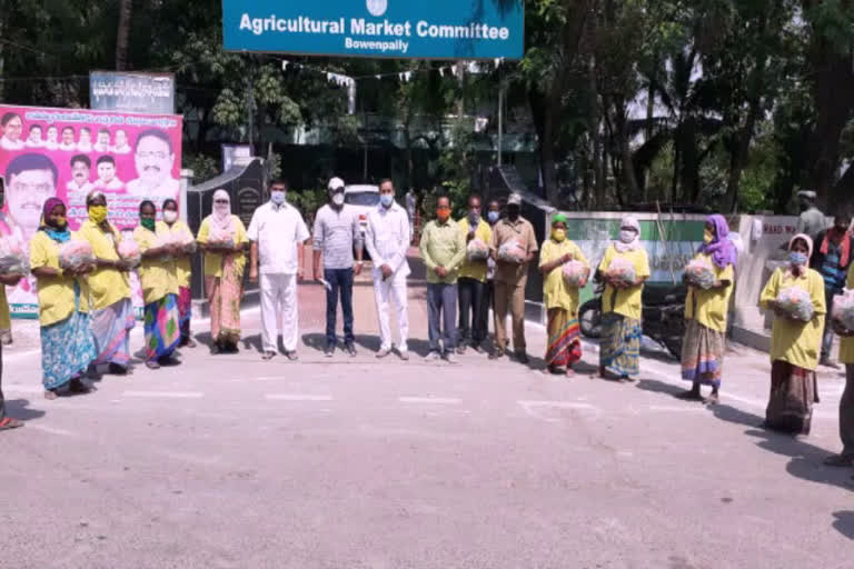 Grocery Distribution to auto drivers and sweepers at bowenpally hyderbabd