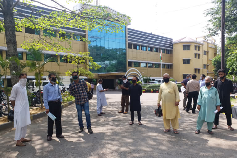 kashmir people stuck in jamshedpur, जमशेदपुर में फंसे कश्मीर के लोग,