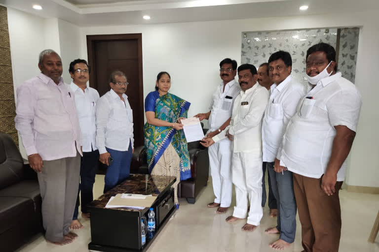 various organisations give donations to ap cm relief fund