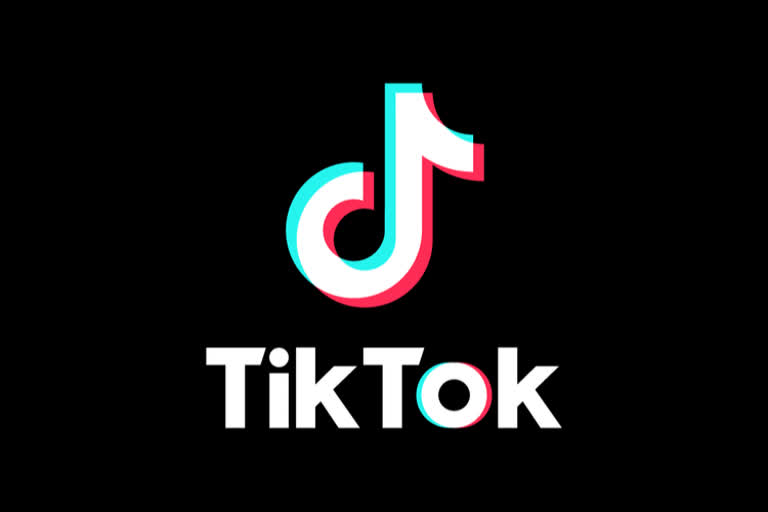 Tiktok 's new campaign  #MatKarForward campaign by tiktok  latest tech news  news related to tiktok  new campaign to prevent misinformation about covid-19  #മത്കർ ഫോർവേഡ്  വ്യാജവാർത്തകൾ തടയാൻ ക്യാമ്പയിനുമായി ടിക് ടോക്ക്  ടിക് ടോക്ക്  അനുരാഗ് ബസു