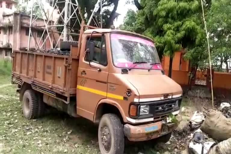 Police seized illegal coal in ranchi