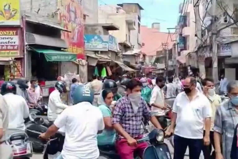 rohtak market congested