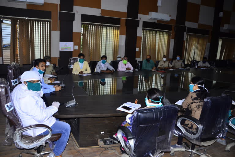 SDM of javara taken meeting of all the departments regarding lock down 3 in ratlam