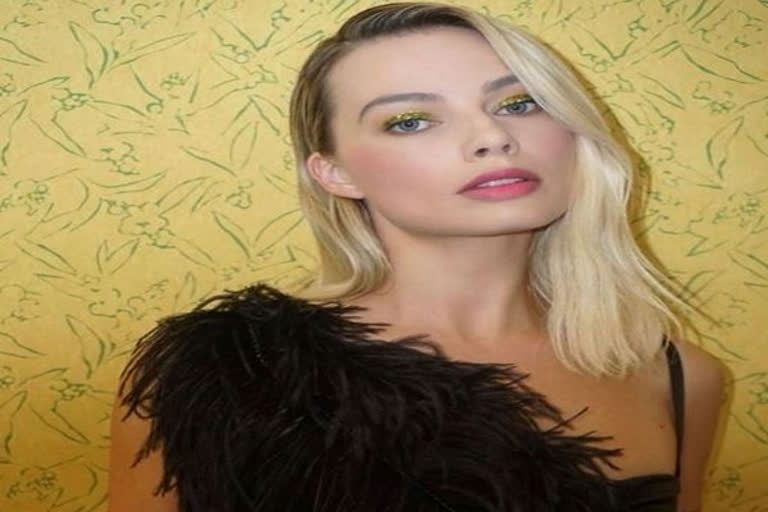 Margot Robbie set for banjo lessons