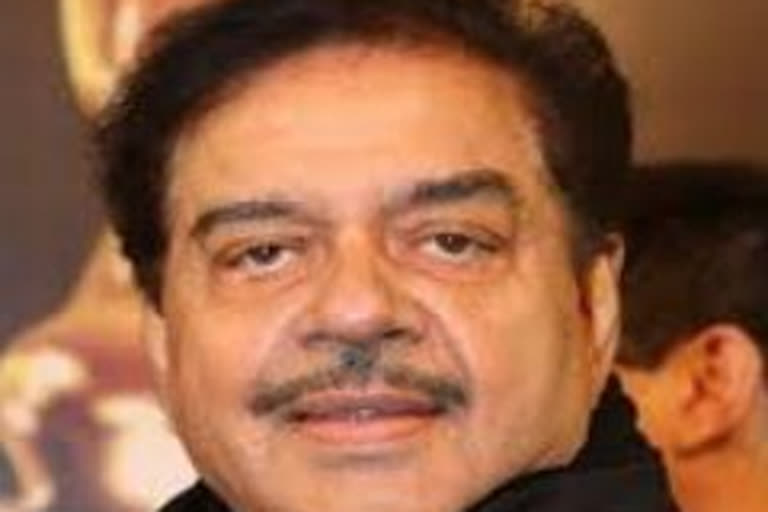 Shatrughan Sinha something say about Rishi Kapoor & Ranbir Kapoor