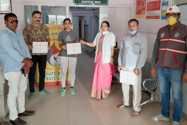 bhiwaniBlood donation camp organized in Bansi Lal civil hospital Bhiwani