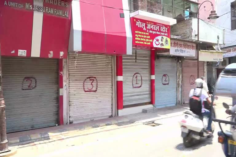 rohtak market closed due to social distancing violation during lockdown