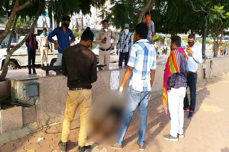 dead-body-found-in-raipur-marine-drive