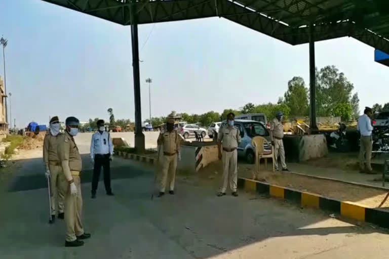 haryana and uttar pradesh police checking at hodal kosi border