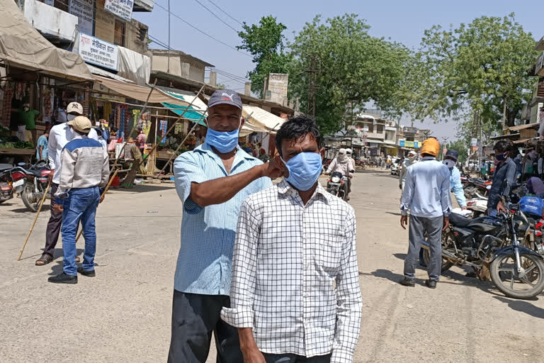 दुकानदारों पर हुई कार्रवाई, Action taken on shopkeepers