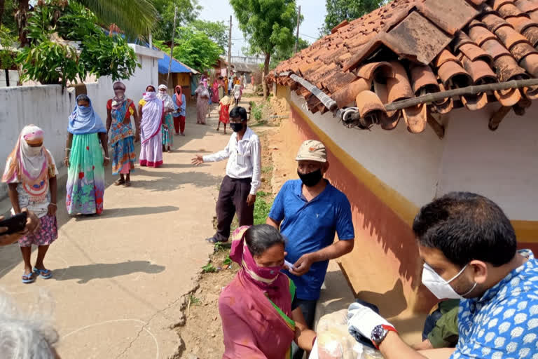 District councilor distributed ration