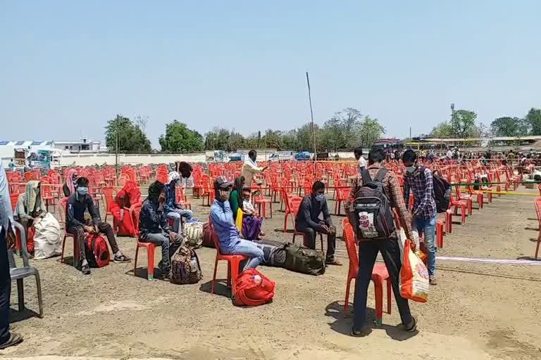 labourers thanked  government for reaching Palamau from Jalandhar