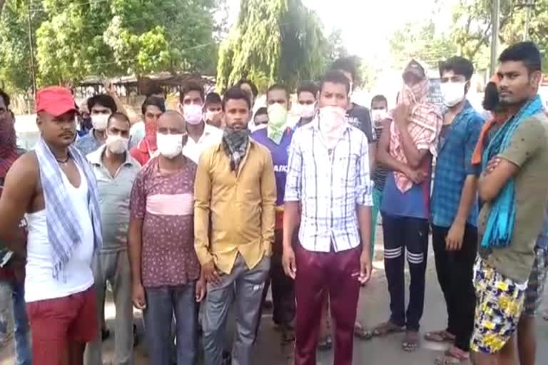 migrant-labours-protest-in-spm-kagaznagar-kumaram-bheem-asifabad