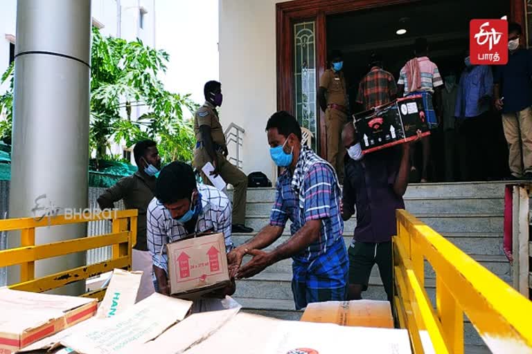 Tasmac tamilnadu  ராமநாதபுரம் மதுபானக் கடைகள் திறப்பு  டாஸ்மார்க் திறப்பு  Ramanathapuram Wines Shop Open  Wines Shop Open  Tasmac Opening Liquor Transfer