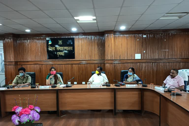 DC holds meeting with public representatives in Dumka