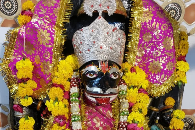 priest worships every day of god narsigh in  Very ancient narsingh temple of neemuch