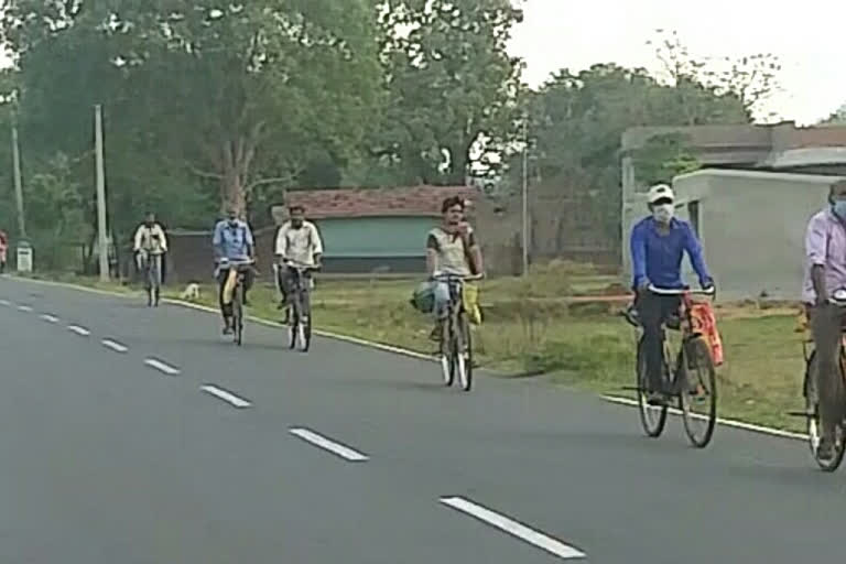 bracketing on West Bengal border