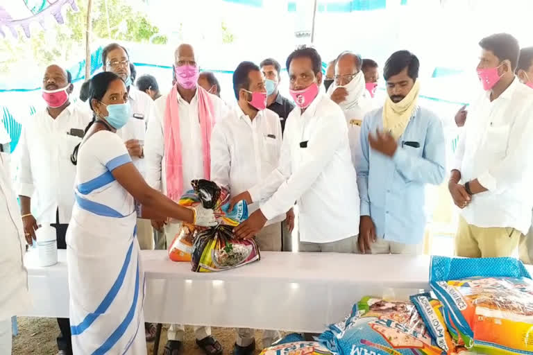 kadimi foundation distributed grocery in malkapur chilpur mandal janagam