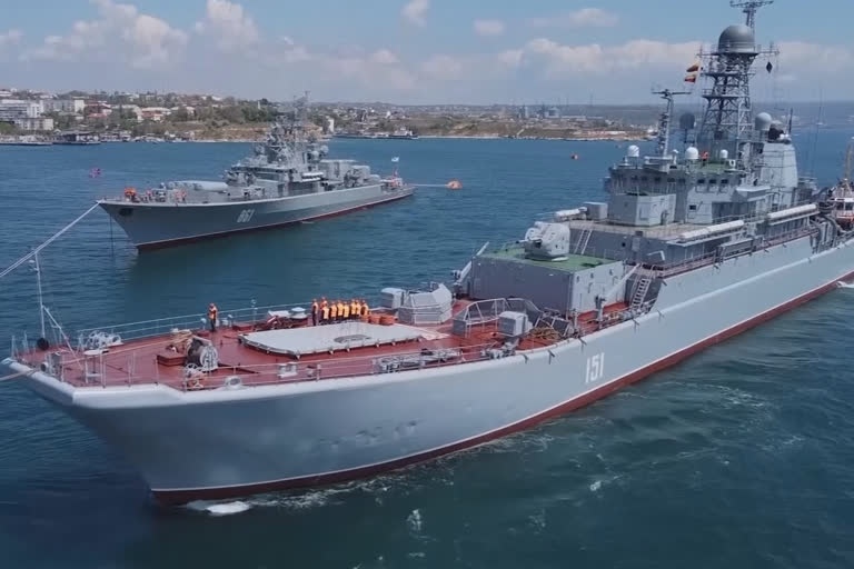 Black Sea Fleet rehearses Victory Day parade