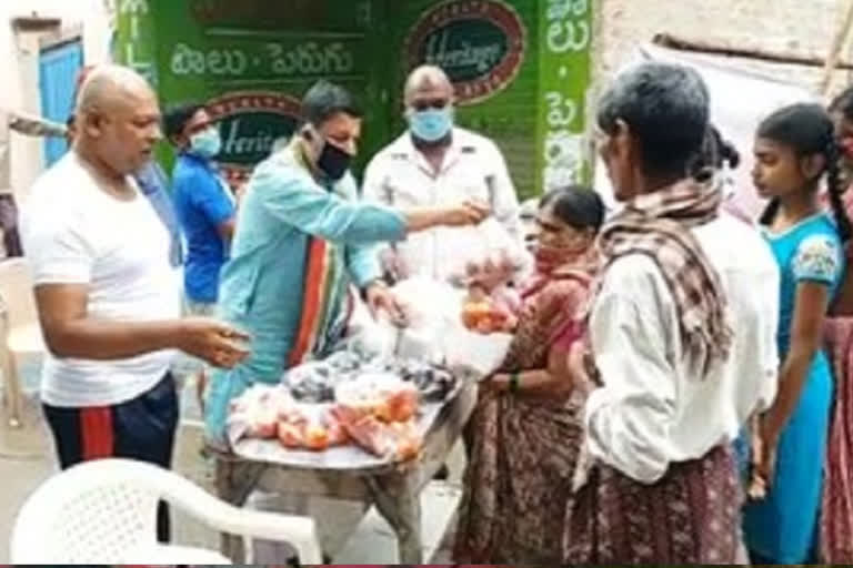 congress leader vinod reddy groceries distribution in hyderabad