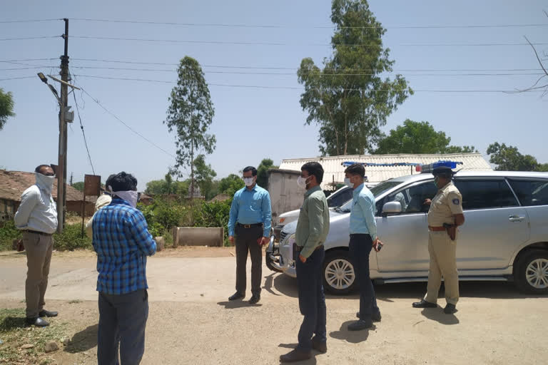 Aravalli Collector visited the containment areas