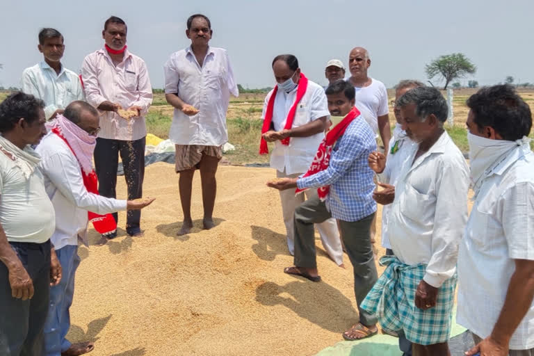 CPI Leaders Visit Paddy Buying Centers  In Siddipet district