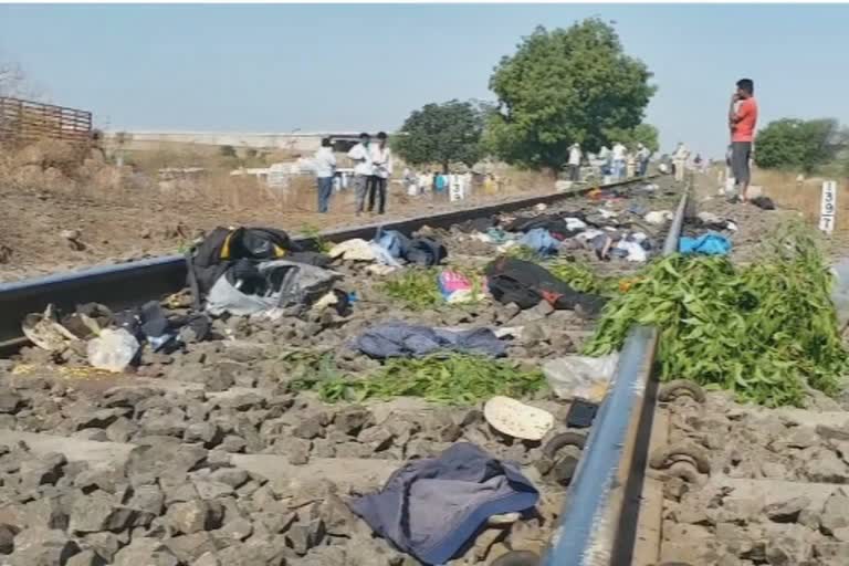 migrant labour crashed by train