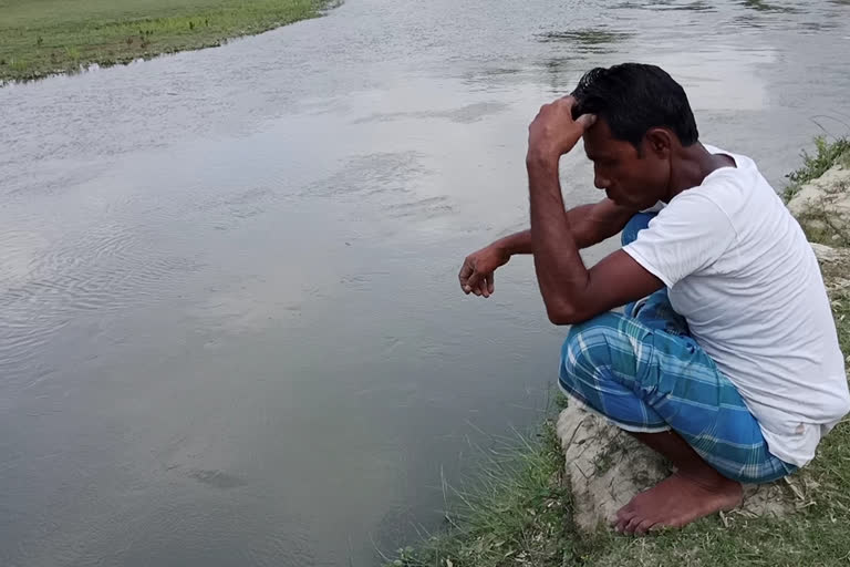 বাৰিষাৰ পূৰ্বেই খহনীয়াৰ বাবে আতংকিত বৰলীয়া নৈপৰীয়া ৰাইজ