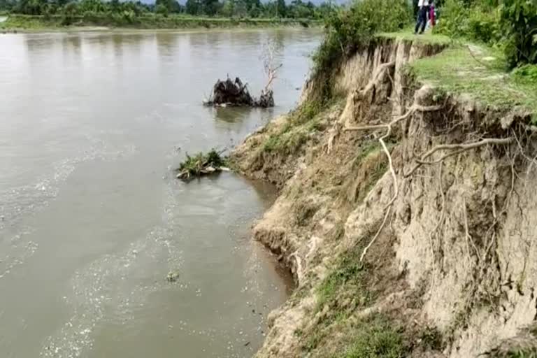 erosion on burhi dihing river mla make promises to solve this problem soon