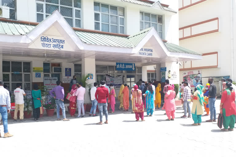 Paonta Civil Hospital is seeing 300 OPD