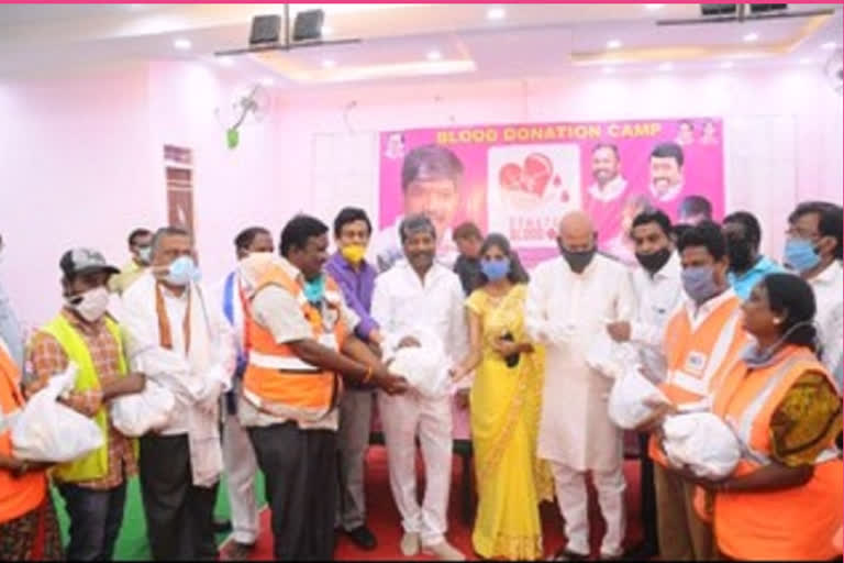 Deputy Speaker padmarao goud Groceries Distribution in hyderabad