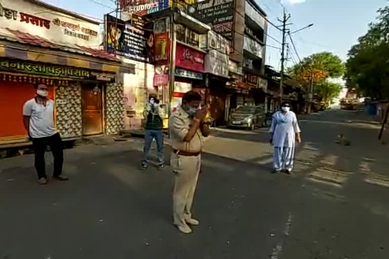 Ujjain new SP Manoj Kumar Singh taken charges today post seeking blessing from baba mahakal