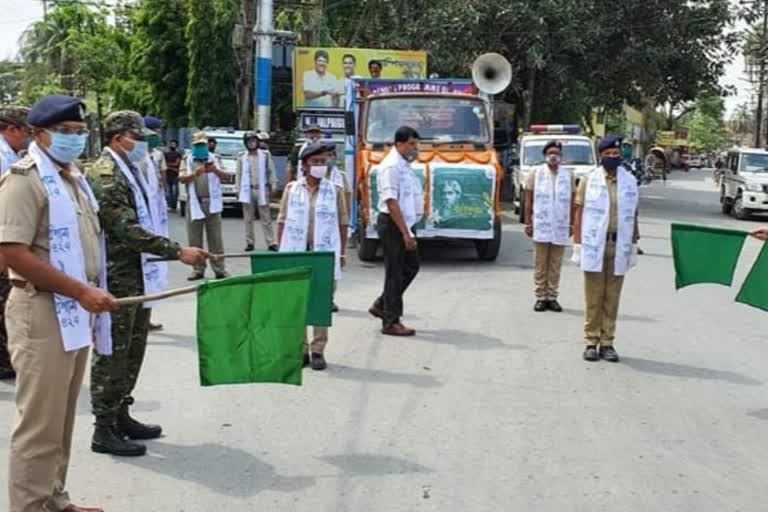 Jalpaiguri police spreads corona awareness with Rabindra Jayanti procession