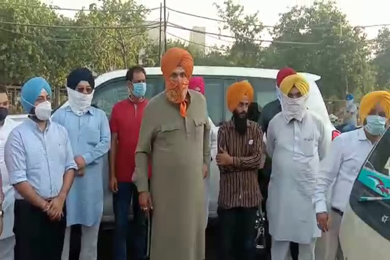 ਲੋੜਵੰਦਾਂ ਦੀ ਮਦਦ ਲਈ ਪੁਜੇ ਨਵਜੋਤ ਸਿੱਧੂ