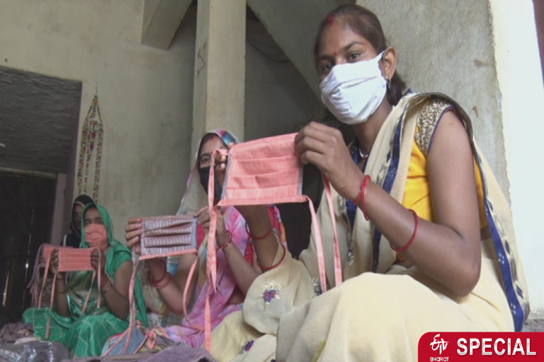 rural-women-prepare-masks-and-ppe-kit