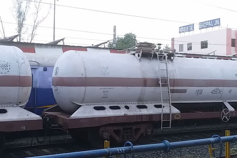 Minor gas leak in LPG container of goods train at Bhopal