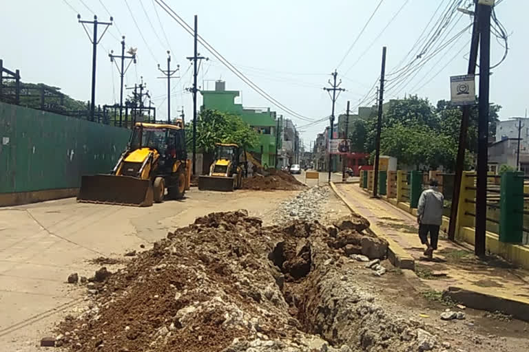 Pipeline being laid in Raipur for clean water